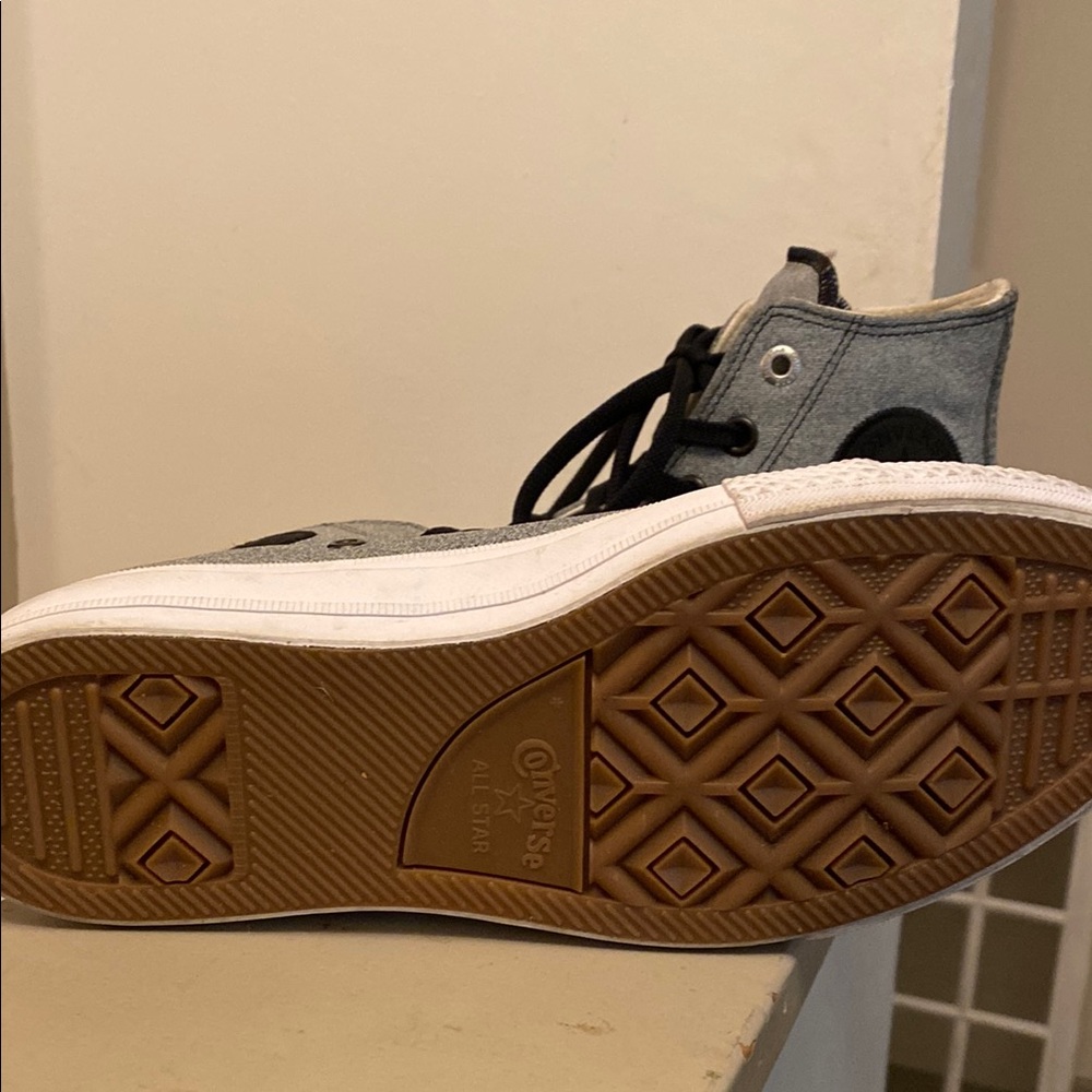 Converse - Picture 3 of 3